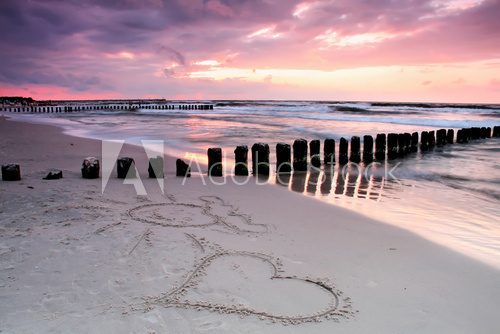 Serce na piasku – plaża wieczorna
 Krajobrazy Obraz