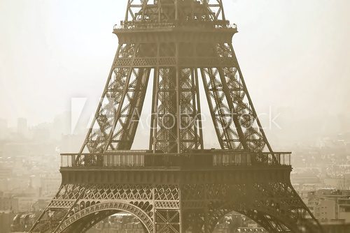 Zbliżenie na detale konstrukcji Wieży Eiffla Fototapety Wieża Eiffla Fototapeta