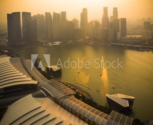 Złote światło nad panoramą Singapuru Fototapety Miasta Fototapeta