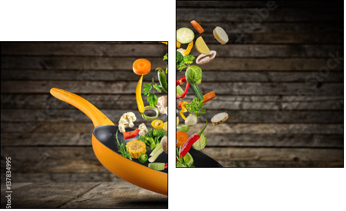 Fresh vegetables flying into a pan - Obraz dwuczęściowy, Dyptyk