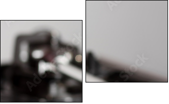 Turntable playing vinyl record  - Obraz dwuczęściowy, Dyptyk