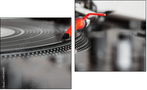 Turntable playing vinyl record  - Obraz dwuczęściowy, Dyptyk