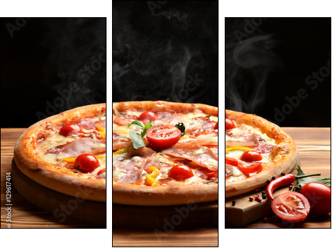 Hot big whole tasty pizza with melting cheese bacon tomatoes ham - Obraz trzyczęściowy, Tryptyk