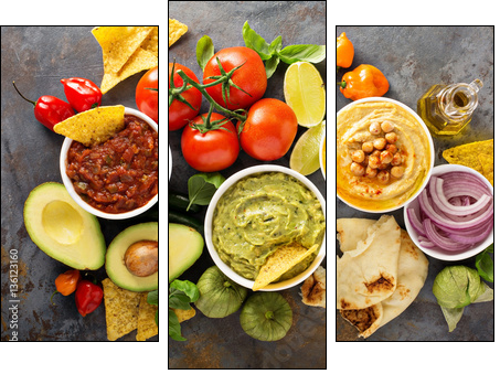 Homemade hummus, salsa and guacamole with corn chips - Obraz trzyczęściowy, Tryptyk