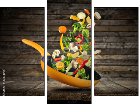Fresh vegetables flying into a pan - Obraz trzyczęściowy, Tryptyk
