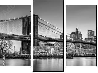 Brooklyn bridge and New York City Manhattan downtown skyline at dusk with skyscrapers illuminated over East River panorama. Panoramic composition. - Obraz trzyczęściowy, Tryptyk