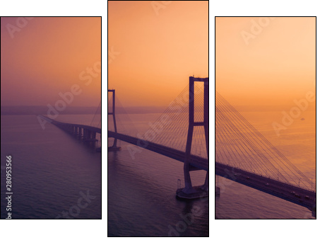 Beautiful scenery of Suramadu bridge at sunset - Obraz trzyczęściowy, Tryptyk