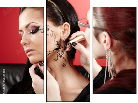 Brunette having applied face tattoo by makeup artist  - Obraz trzyczęściowy, Tryptyk