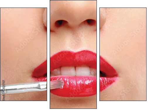 Woman's lips holding make up brush  - Obraz trzyczęściowy, Tryptyk