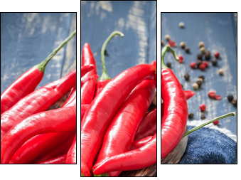 Piekielne czerwone chilli  - Obraz trzyczęściowy, Tryptyk