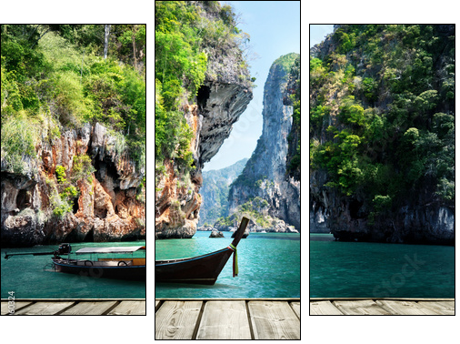 long boat and rocks on railay beach in Krabi, Thailand  - Obraz trzyczęściowy, Tryptyk