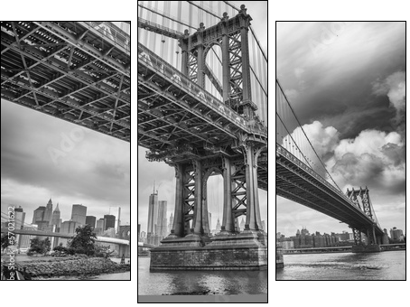 The Manhattan Bridge, New York City. Awesome wideangle upward vi - Obraz trzyczęściowy, Tryptyk