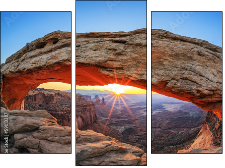 Famous sunrise at Mesa Arch  - Obraz trzyczęściowy, Tryptyk