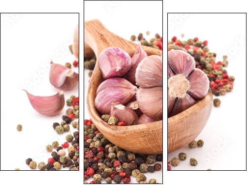 Garlic cloves in wooden bowl isolated on white background  - Obraz trzyczęściowy, Tryptyk