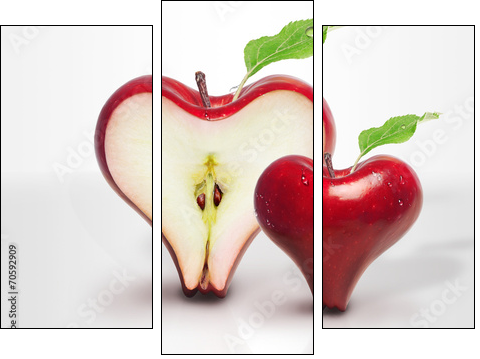 Red Apple heart love with slices two  - Obraz trzyczęściowy, Tryptyk
