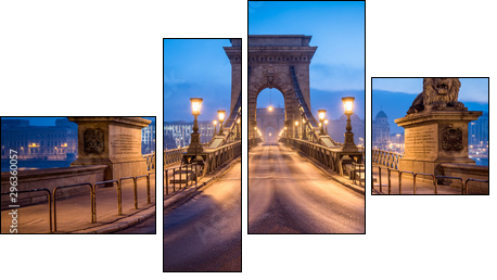 Historic Chain Bridge in Budapest in winter - Obraz czteroczęściowy, Fortyk