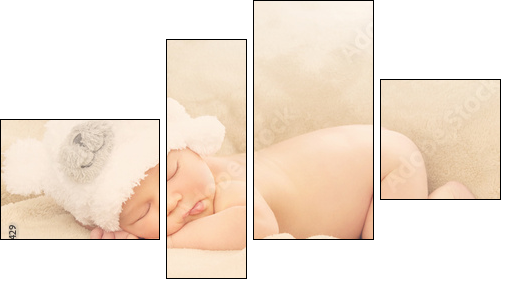 Sleeping newborn baby  - Obraz czteroczęściowy, Fortyk