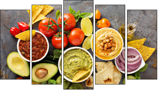 Homemade hummus, salsa and guacamole with corn chips - Obraz pięcioczęściowy, Pentaptyk