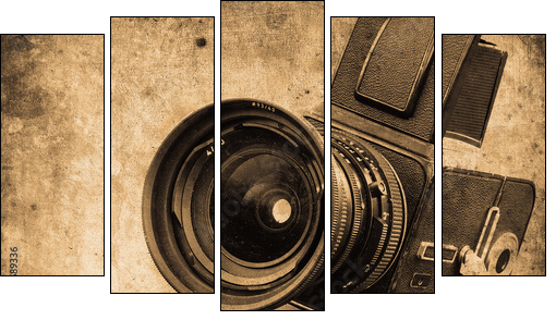 Prawie jak camera obscura – historia fotografii
 - Obraz pięcioczęściowy, Pentaptyk