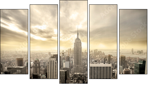 Manhattan w podniosłej sepii
 - Obraz pięcioczęściowy, Pentaptyk