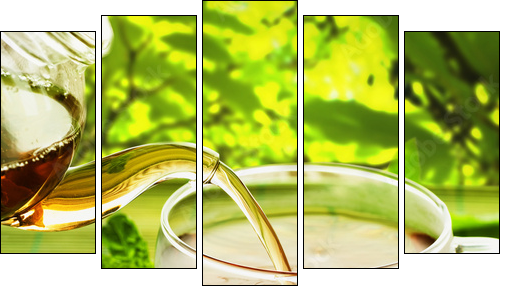 Herbatka ziołowa
 - Obraz pięcioczęściowy, Pentaptyk