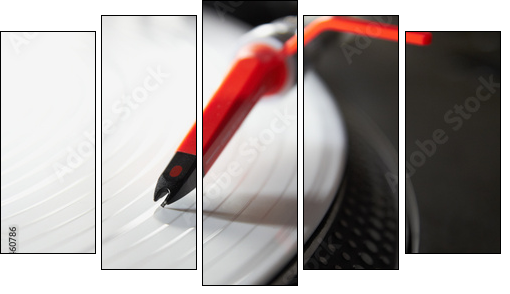 Professional turntable playing vinyl record  - Obraz pięcioczęściowy, Pentaptyk