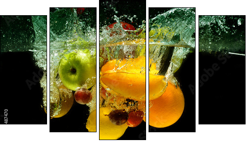 Fruit and vegetables splash into water  - Obraz pięcioczęściowy, Pentaptyk