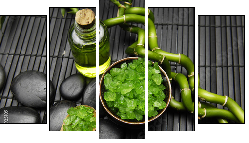 Bamboo grove and salt in spoon bowl with massage oil on mat  - Obraz pięcioczęściowy, Pentaptyk