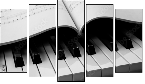 Piano keys and musical book  - Obraz pięcioczęściowy, Pentaptyk