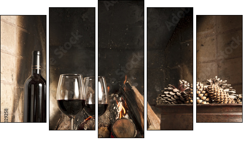 Copas de vino y botella de vino tinto, mano, brindis  - Obraz pięcioczęściowy, Pentaptyk