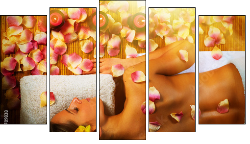 Beautiful woman having massage.  - Obraz pięcioczęściowy, Pentaptyk