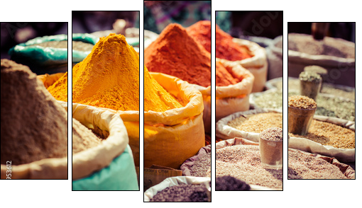 Indian colored spices at local market.  - Obraz pięcioczęściowy, Pentaptyk