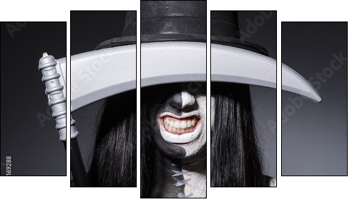 Woman in halloween concept with scythe  - Obraz pięcioczęściowy, Pentaptyk