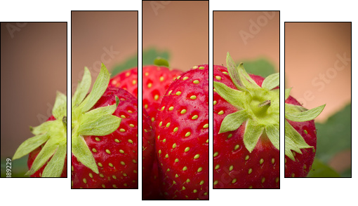 Fresh Strawberry close up on the wood  - Obraz pięcioczęściowy, Pentaptyk