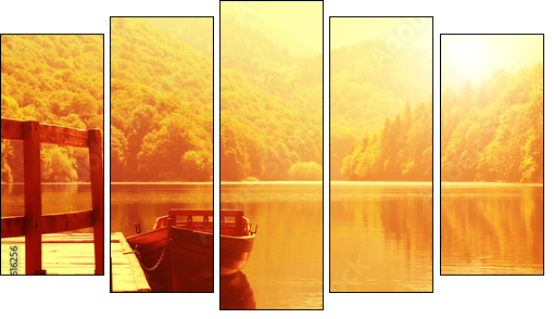 Wooden boat at pier on mountain lake  - Obraz pięcioczęściowy, Pentaptyk