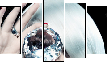 Portrait of beauty model girl with a big diamond  - Obraz pięcioczęściowy, Pentaptyk