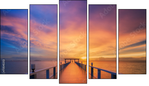 Wooded bridge in the port between sunrise.  - Obraz pięcioczęściowy, Pentaptyk
