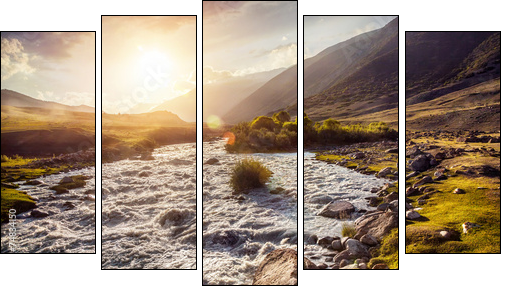 Mountain river  - Obraz pięcioczęściowy, Pentaptyk