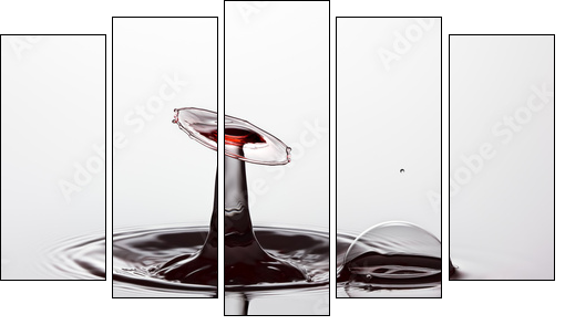 Water drop close up  - Obraz pięcioczęściowy, Pentaptyk
