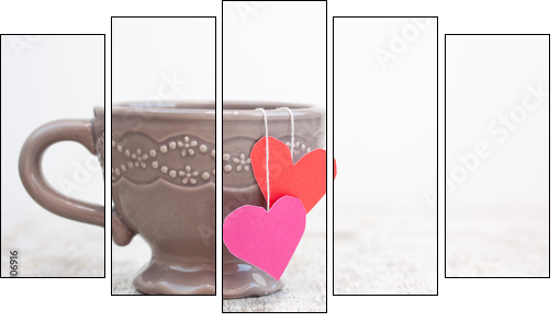cup with heart shaped tea bag  - Obraz pięcioczęściowy, Pentaptyk