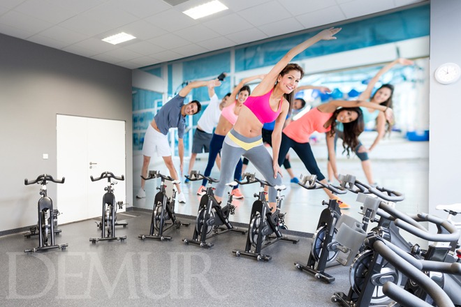 Fitness-time-do-klubu-fitness-fototapety-demur